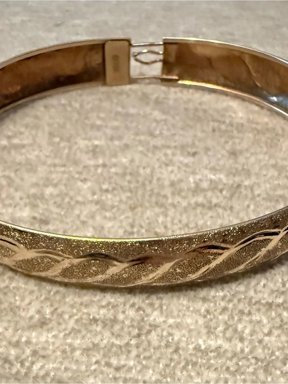 N/A shiny silver