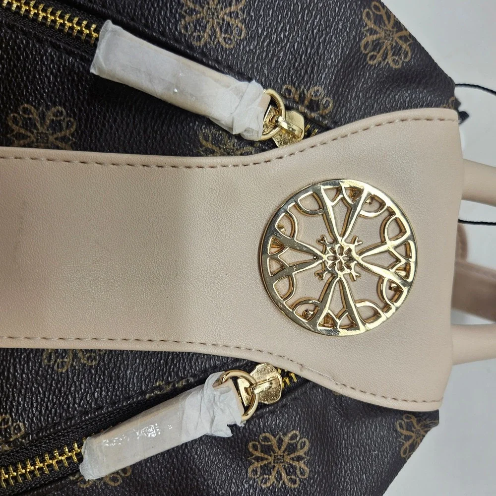 Avon sleek backpack