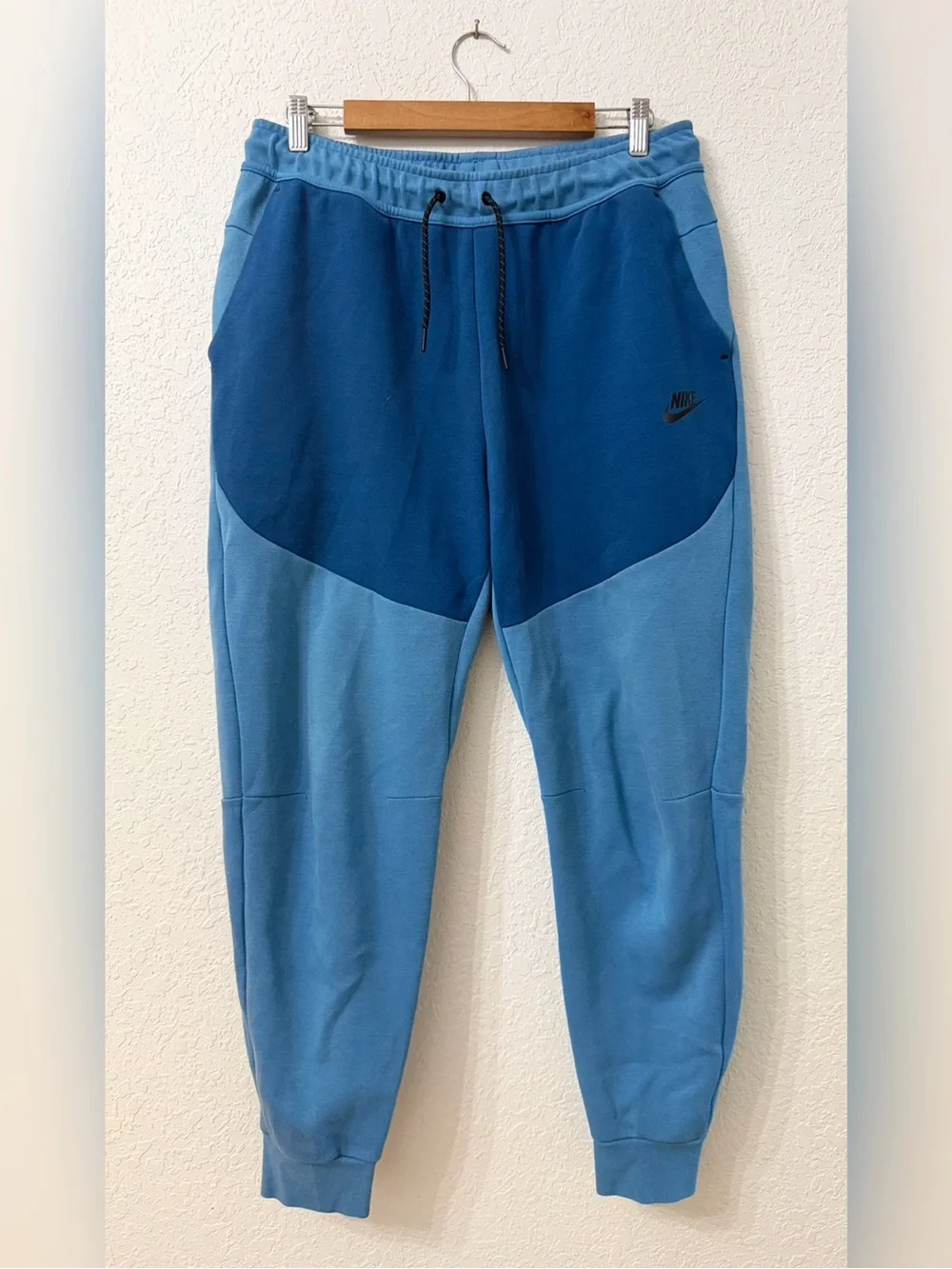 Nike sportswear tech