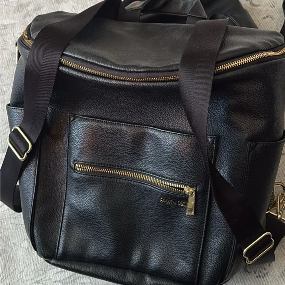 Fawn Design stylish black