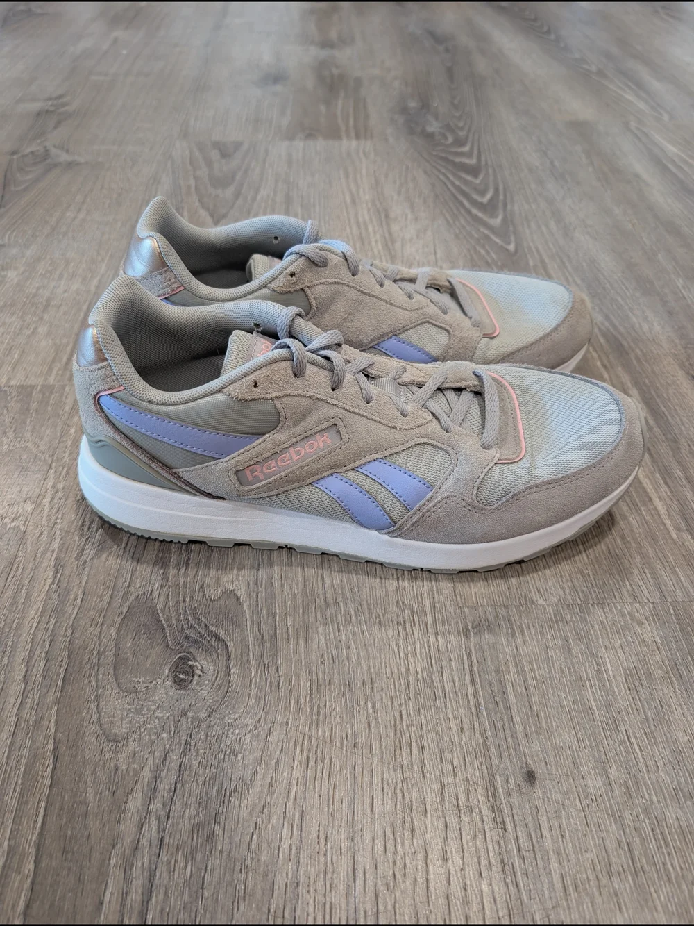 Reebok brand style