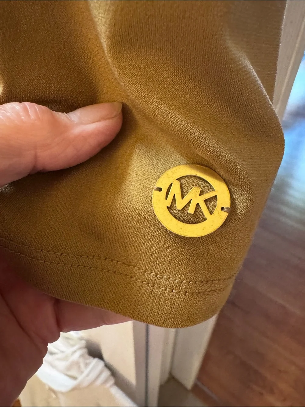 Michael Kors tan short