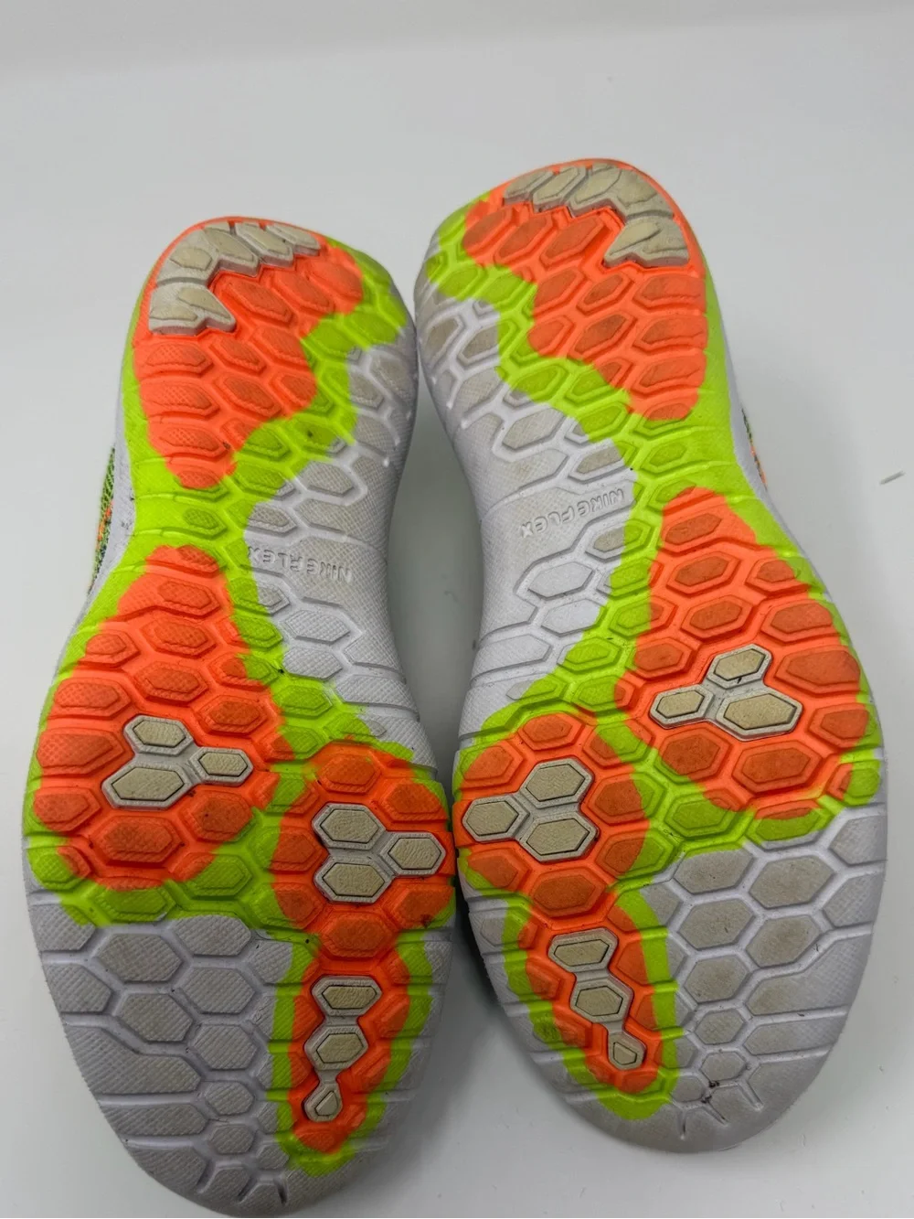 Nike Fury 2 Kids' Neon Green Athletic Sneakers with Orange Accents Sz. 4y