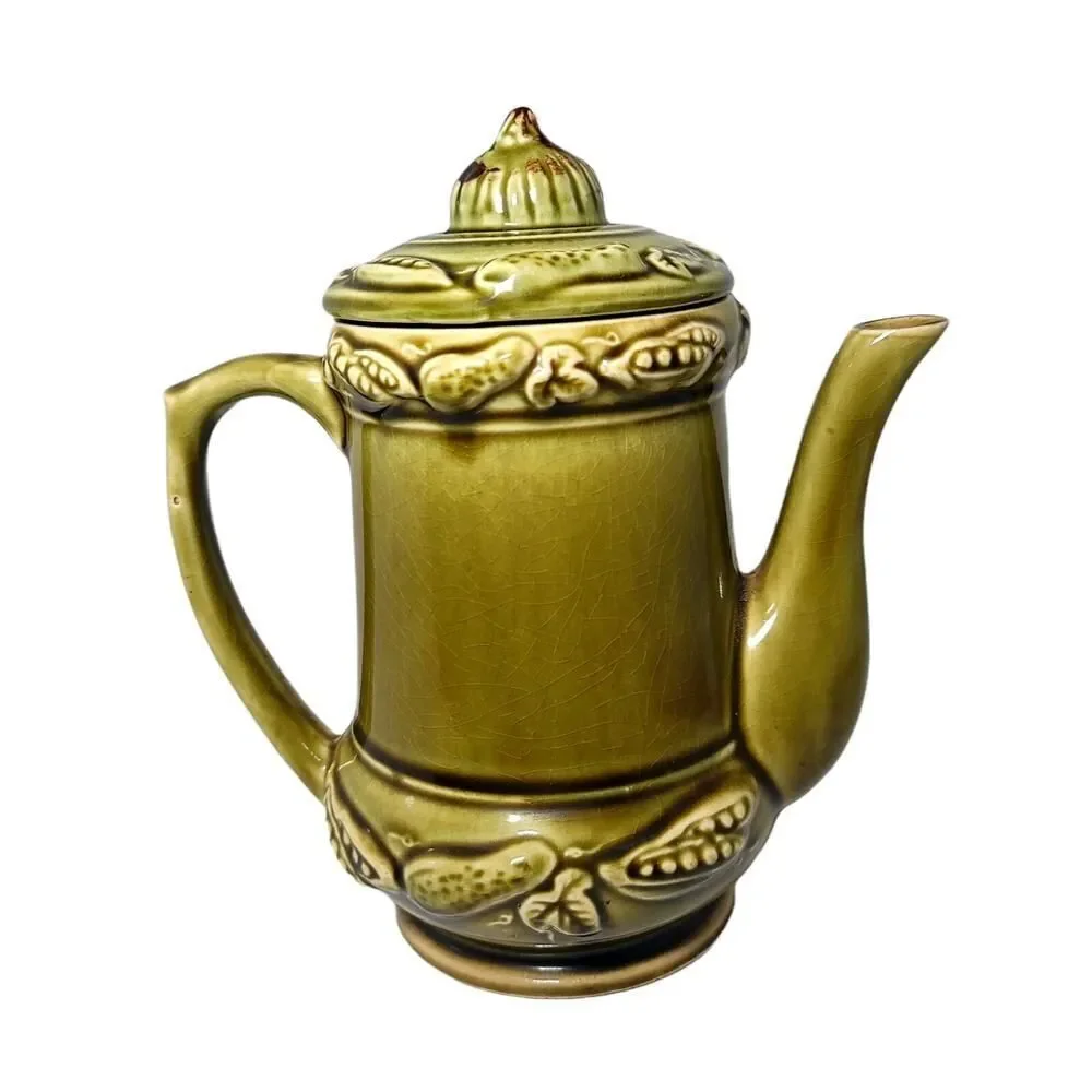 Unbranded vintage ceramic