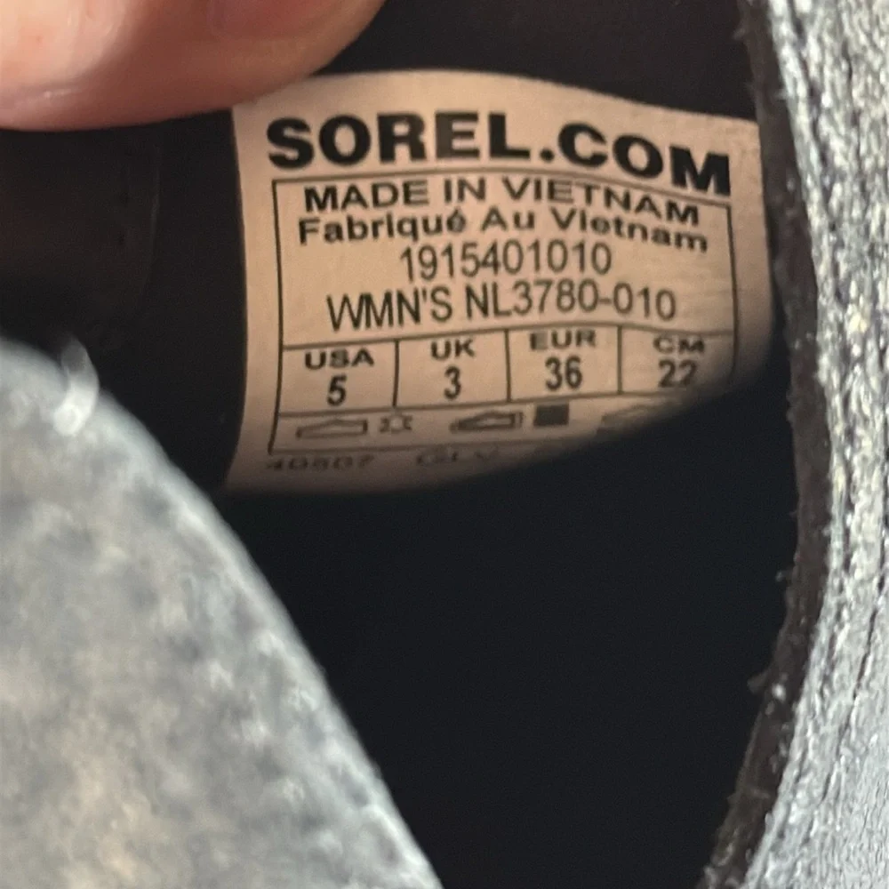 Sorel lolla black