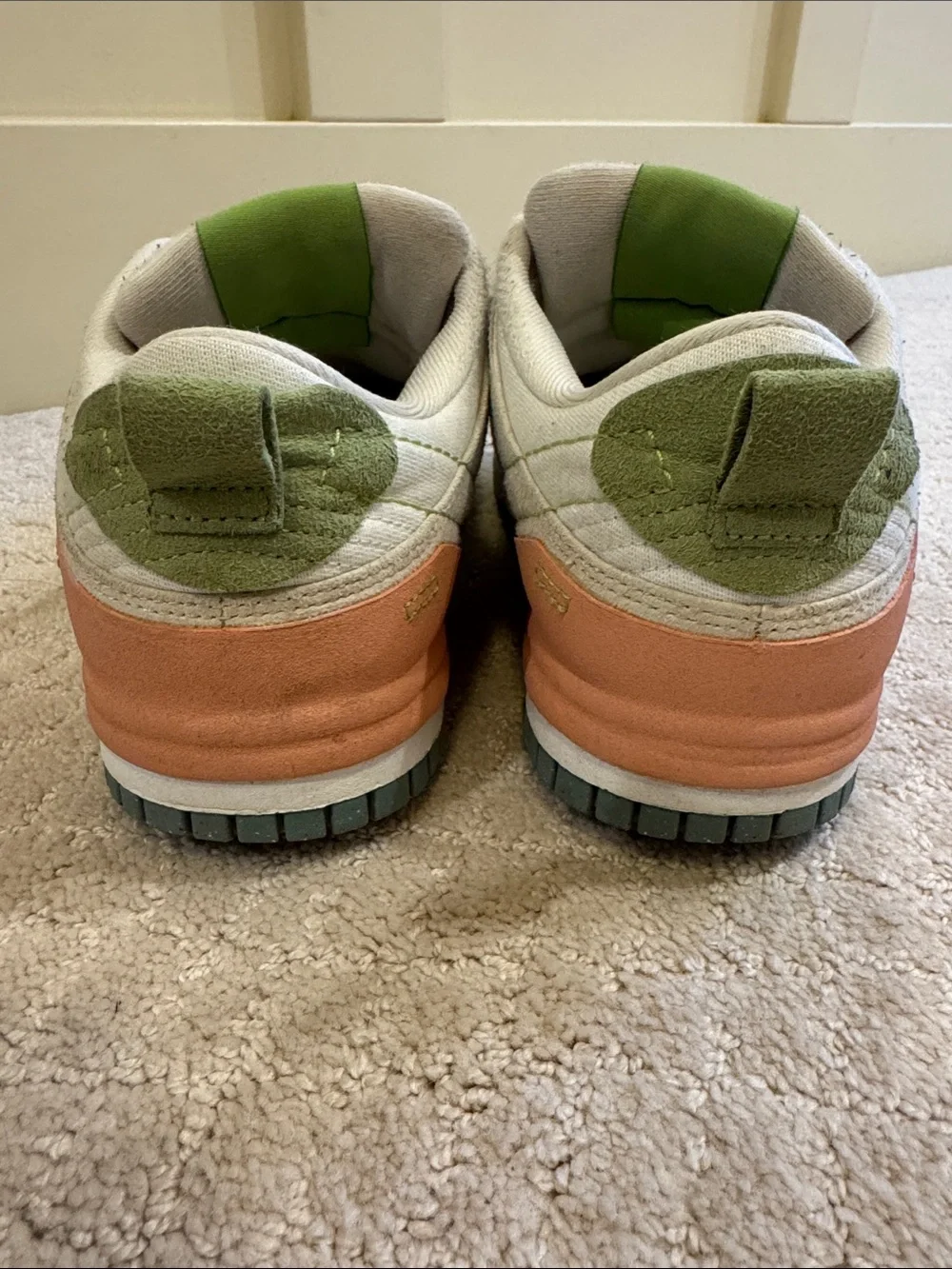 Nike classic low