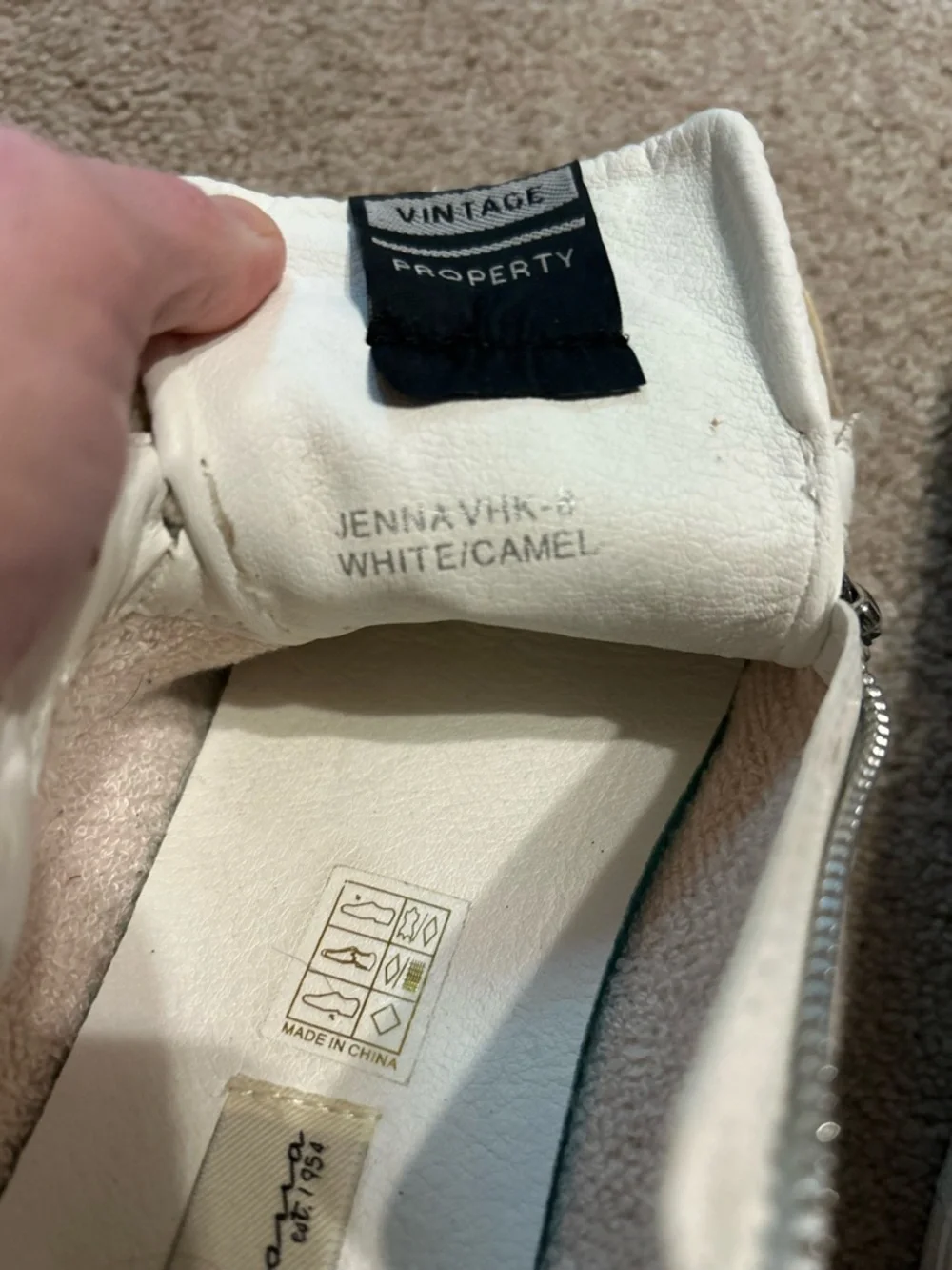Vintage Havana casual low