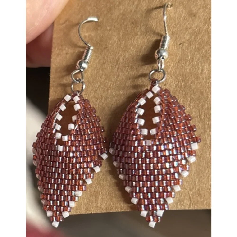 Peyote Leaf Earrings‎ Reddish Iridescent