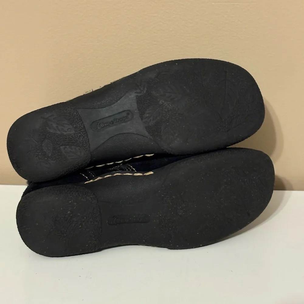 BareTraps stylish black