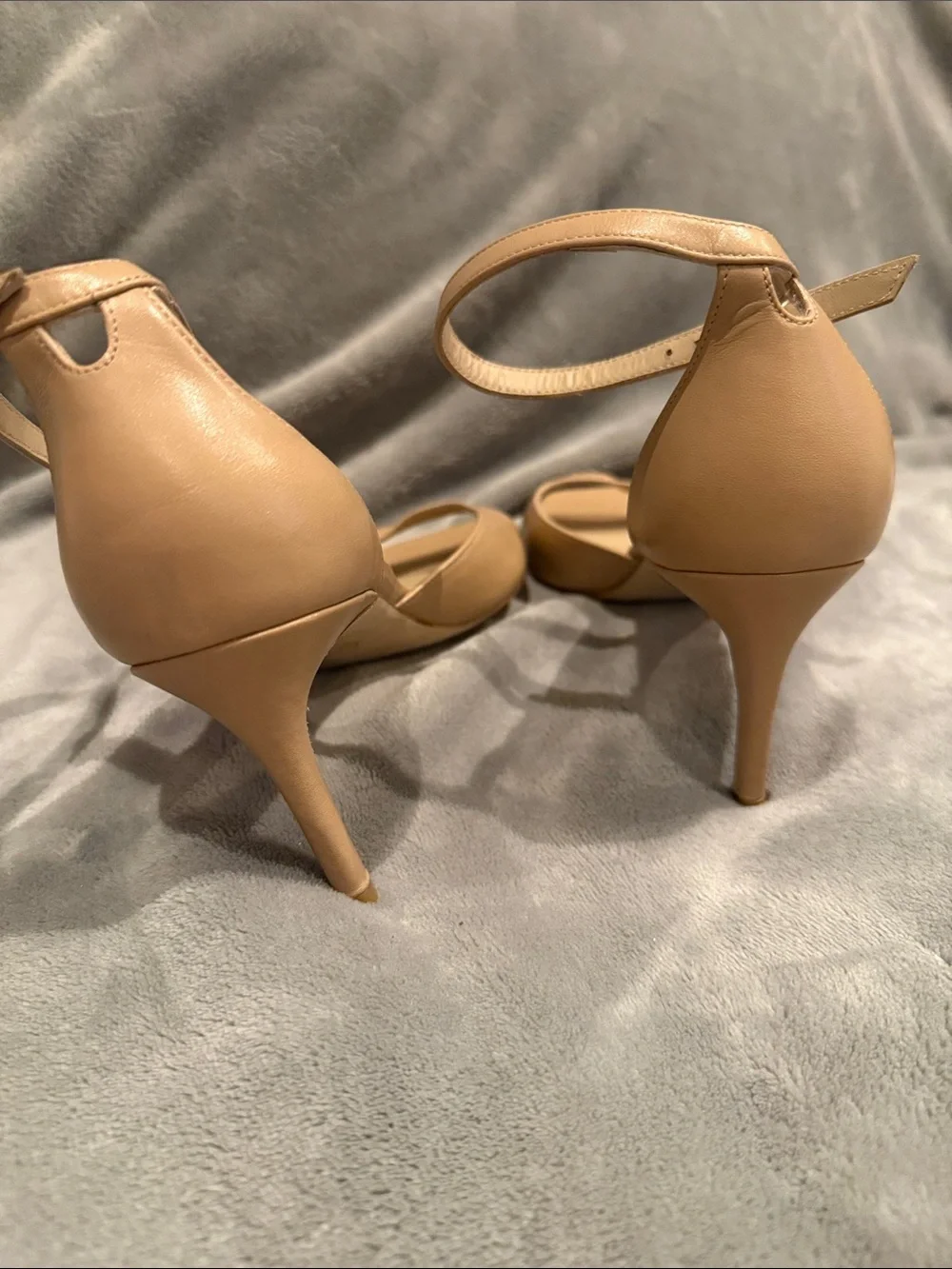 Stuart Weitzman mes without