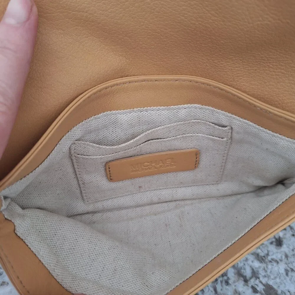 Michael Kors good very used