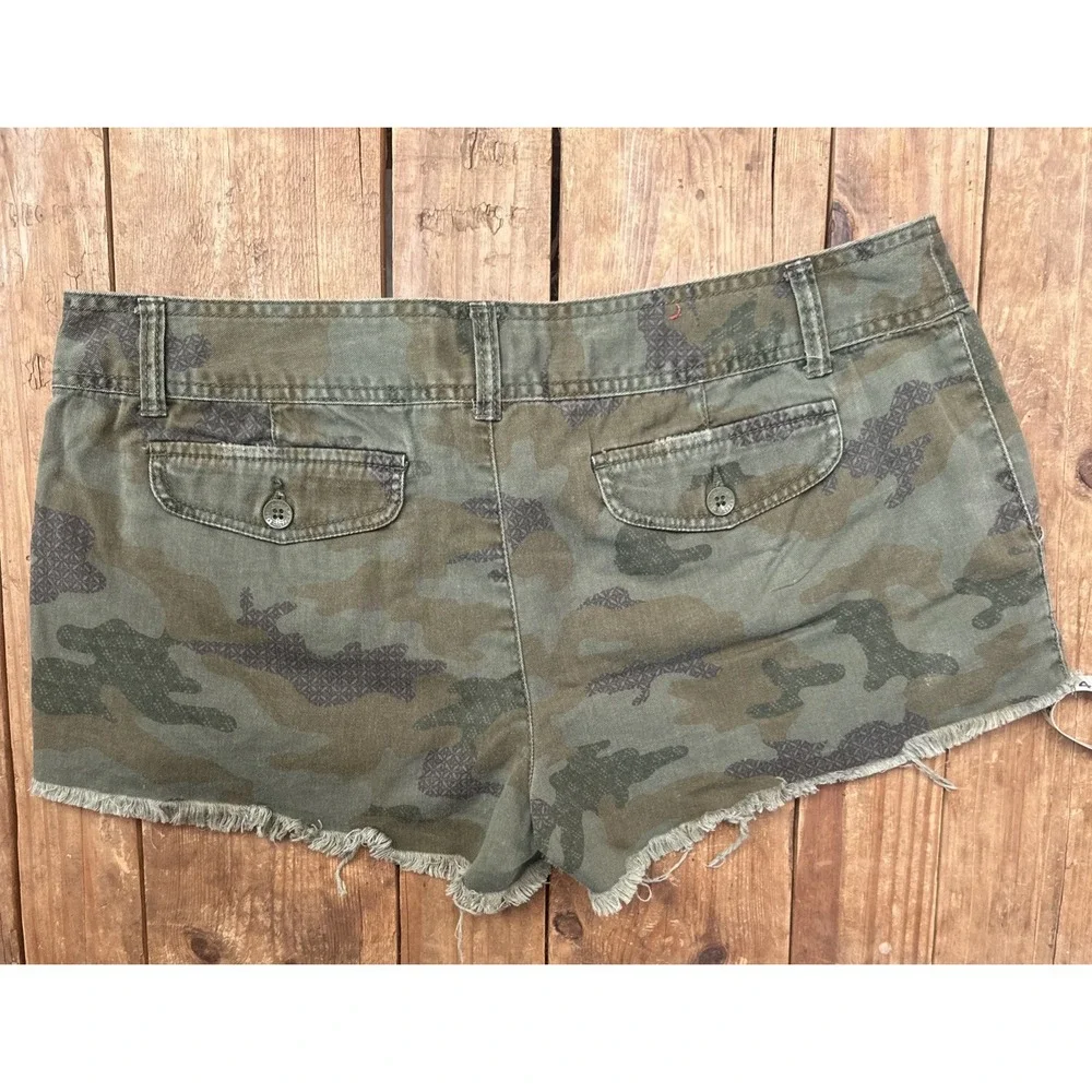 Mossimo Denim stylish olive