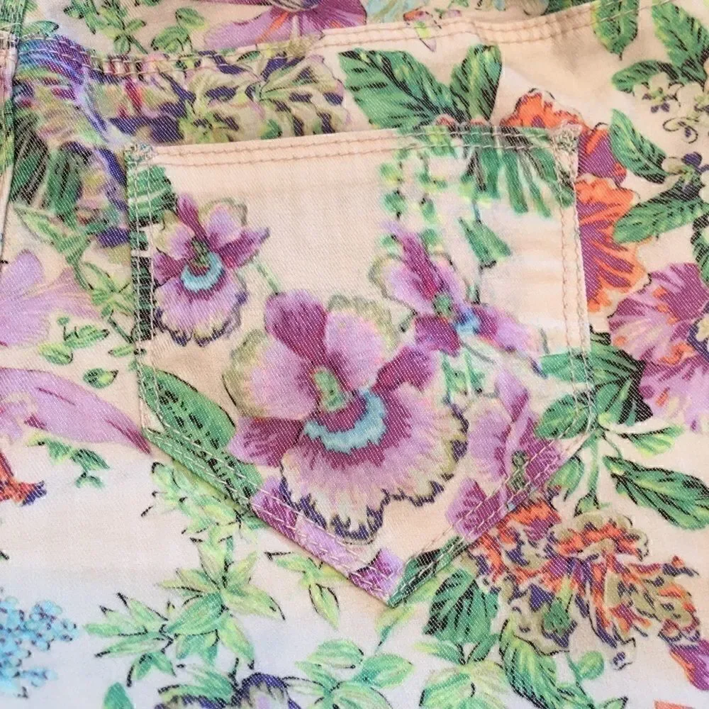 Ashley By 26 International small size