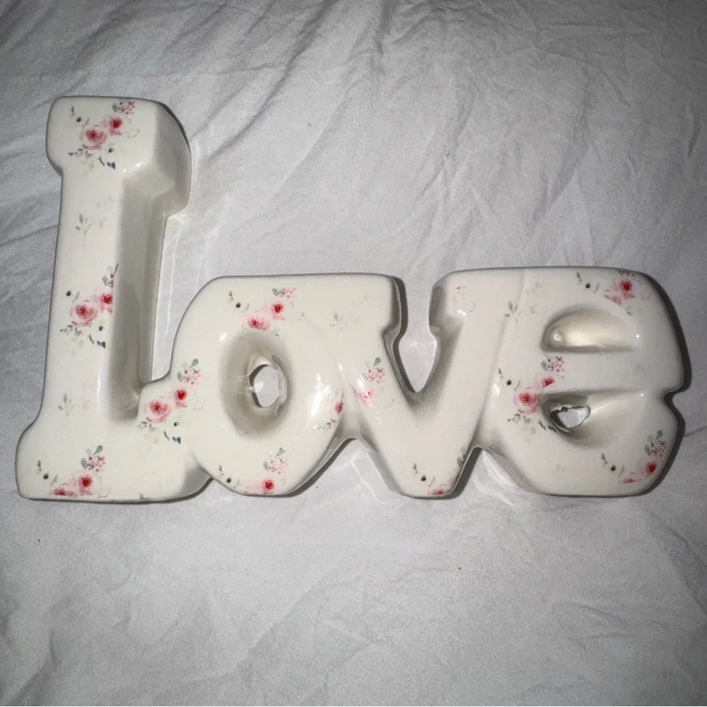 LOVE Sign Pink Roses Floral‎ Shabby Chic Wall Decor Romantic Accent