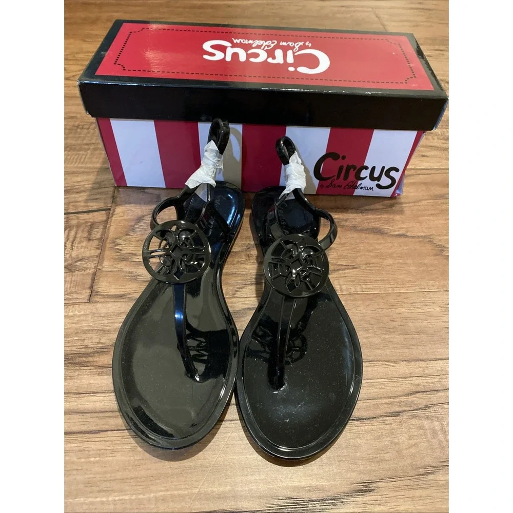 Sam Edelman step into