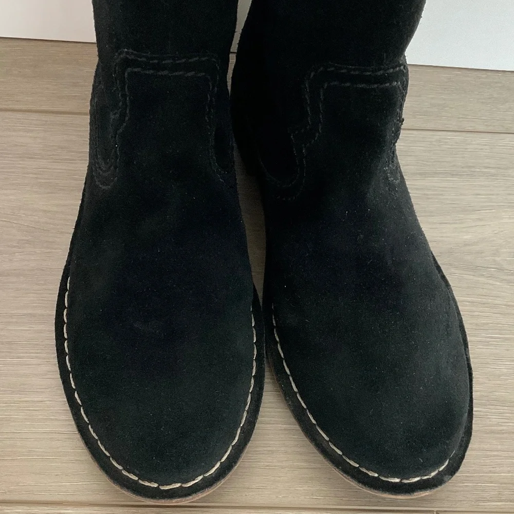 Clarks black cabaret