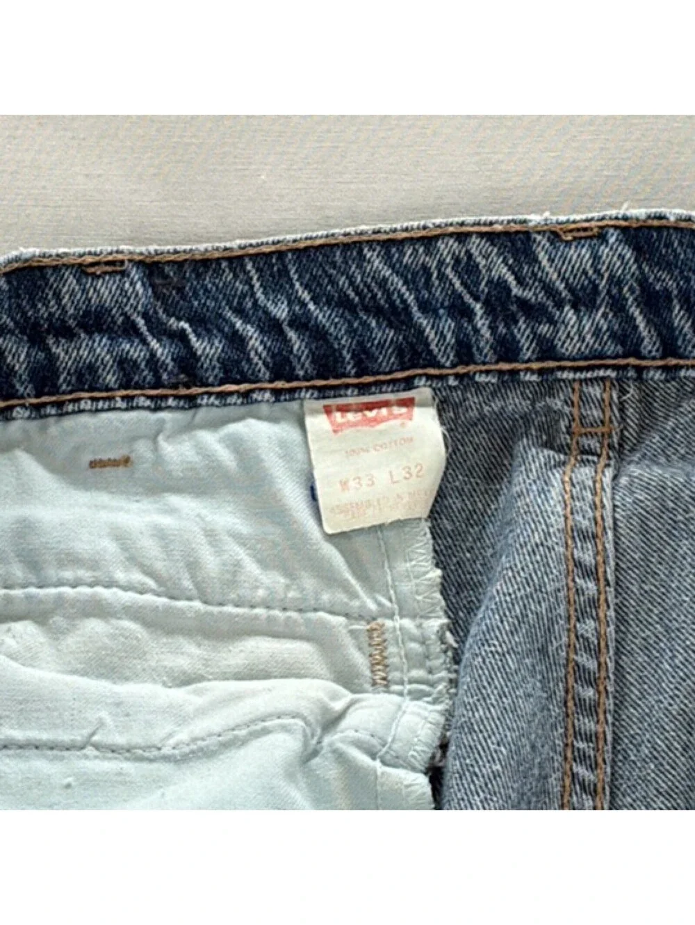 Levis measurements flat