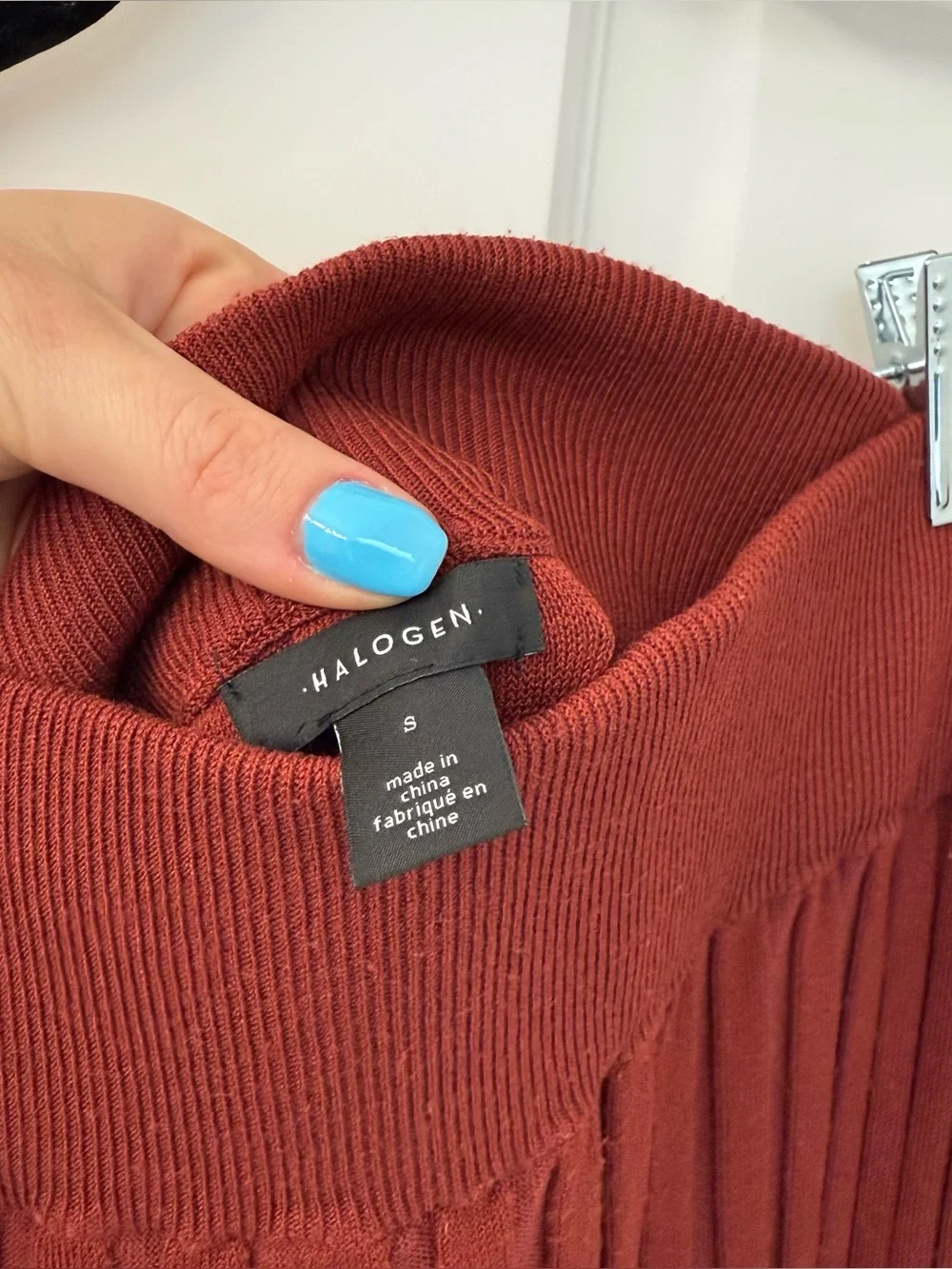 Halogen figure flattering