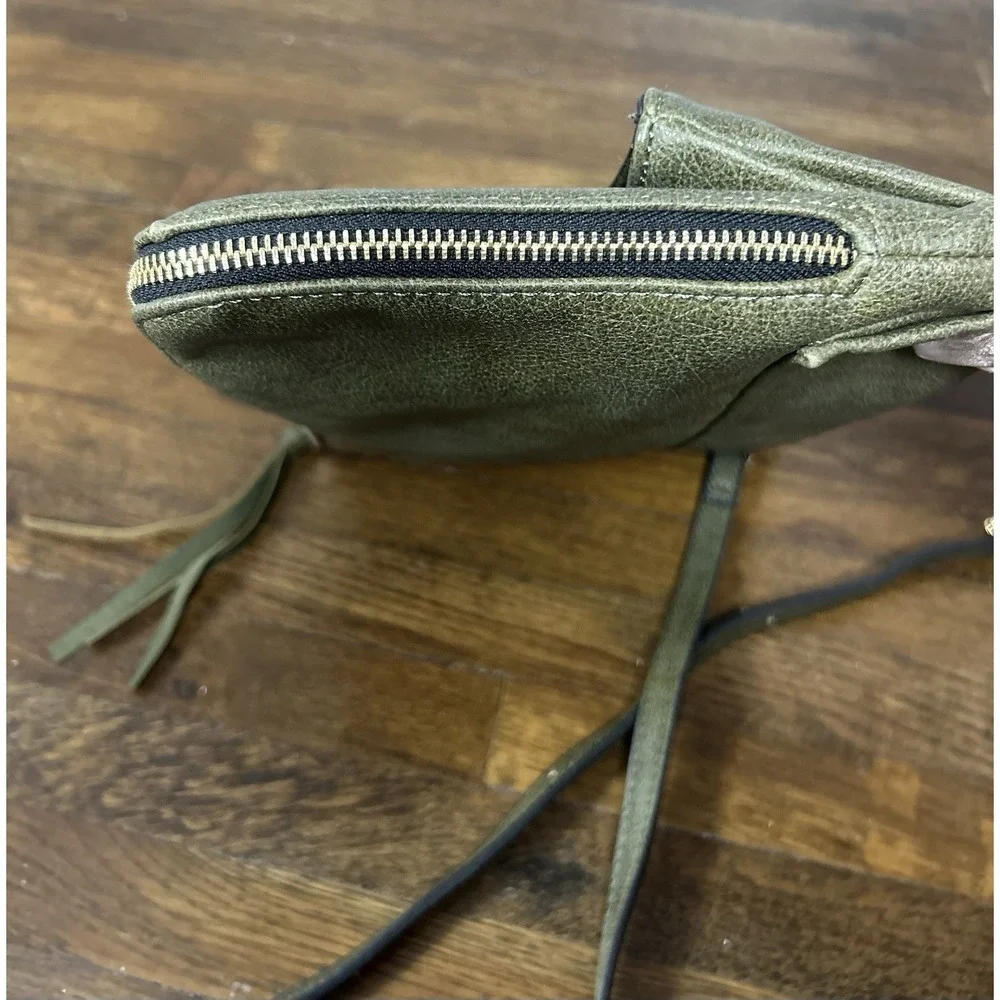 Moda Luxe‎ Fold over Women's Green Faux Leather Crossbody Purse Adjustable Strap