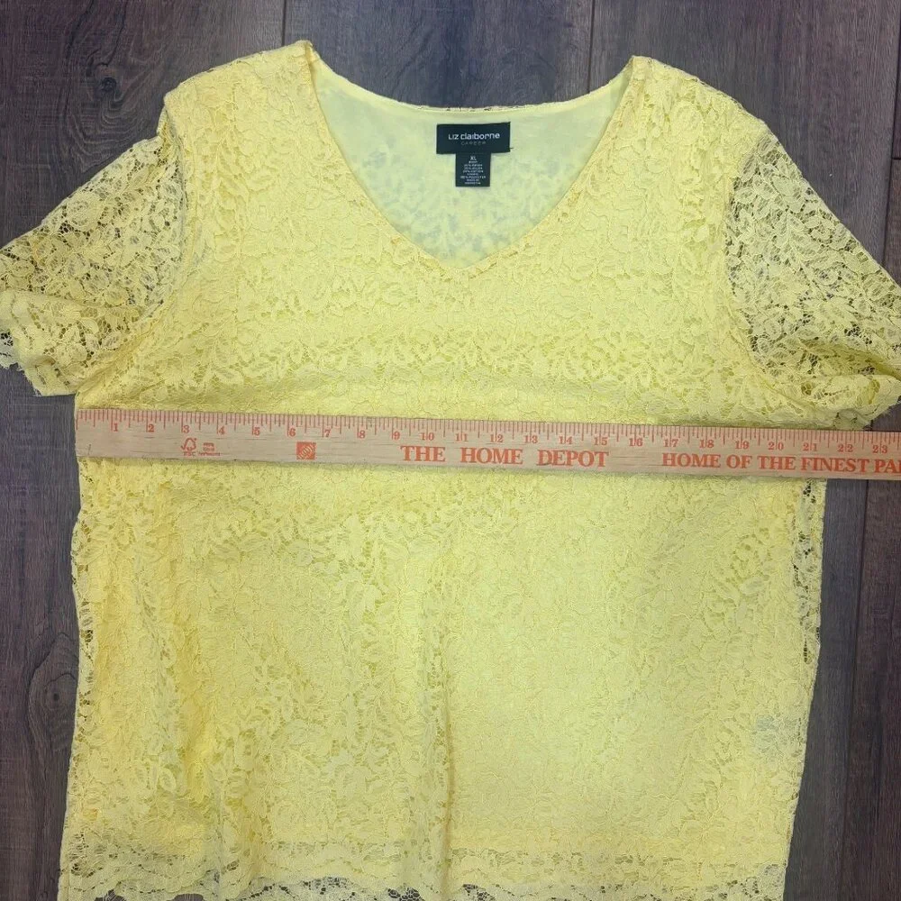 Liz Claiborne lace stretchy short