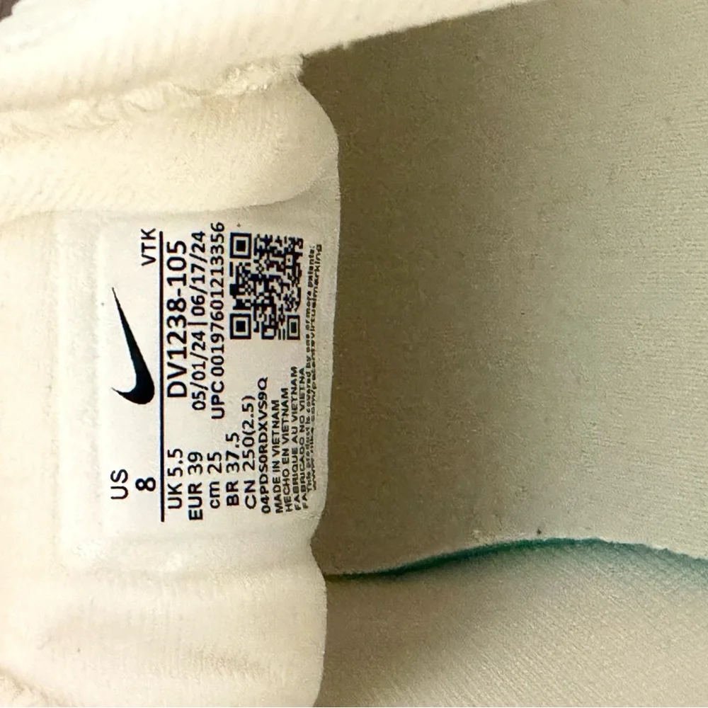 Nike Women's White Cream Running Sneakers