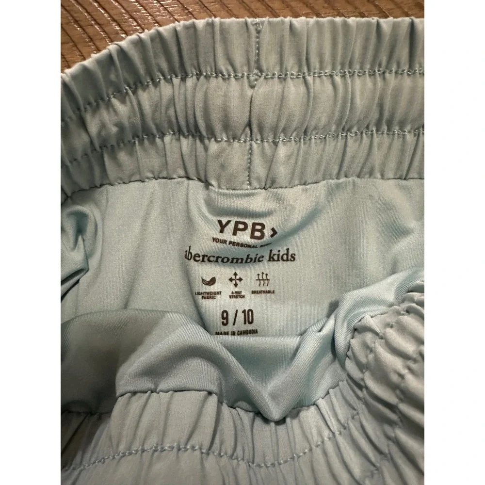 abercrombie kids description these