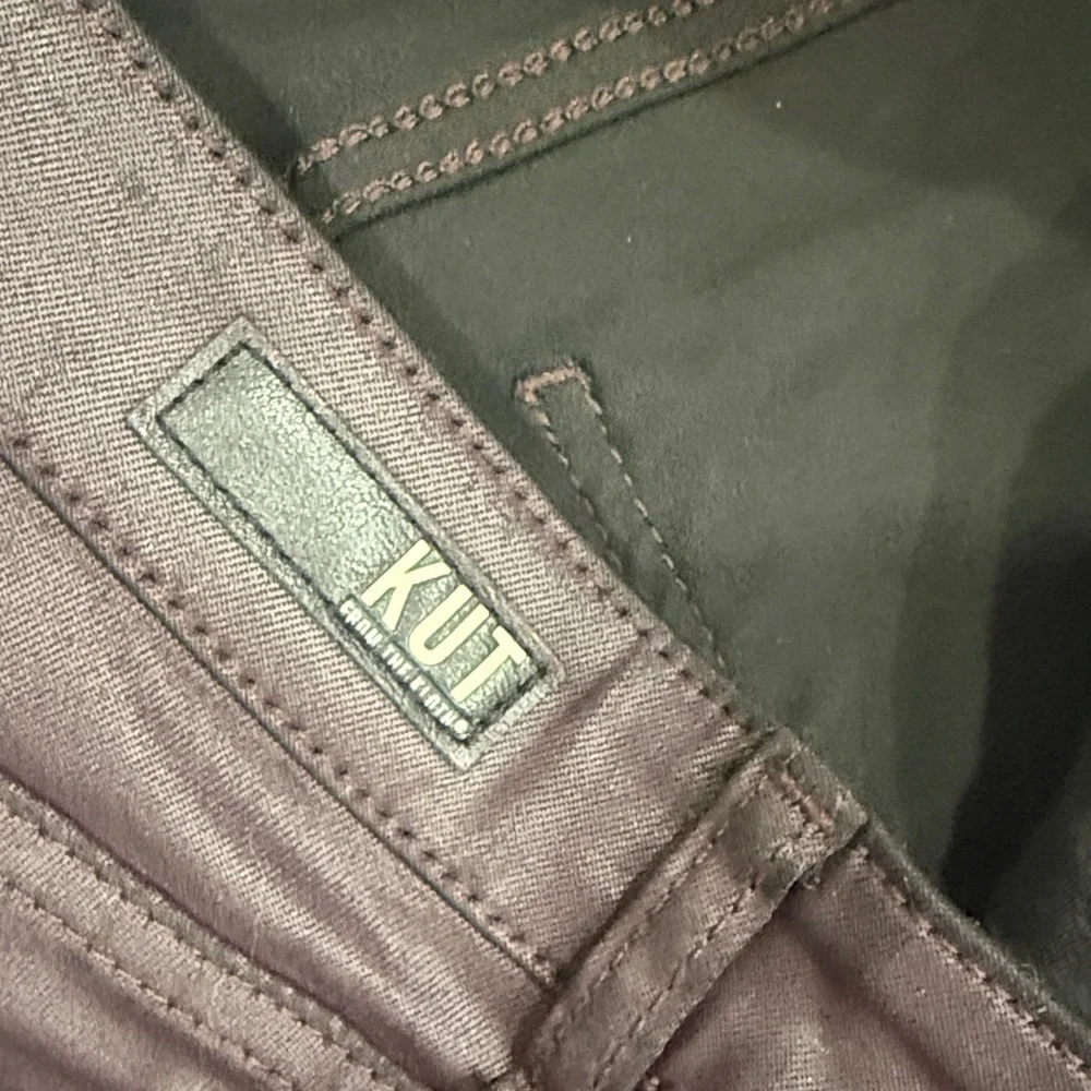 Kut from the Kloth High Rise Pants 12 Coated Stretchy Skinny Leg