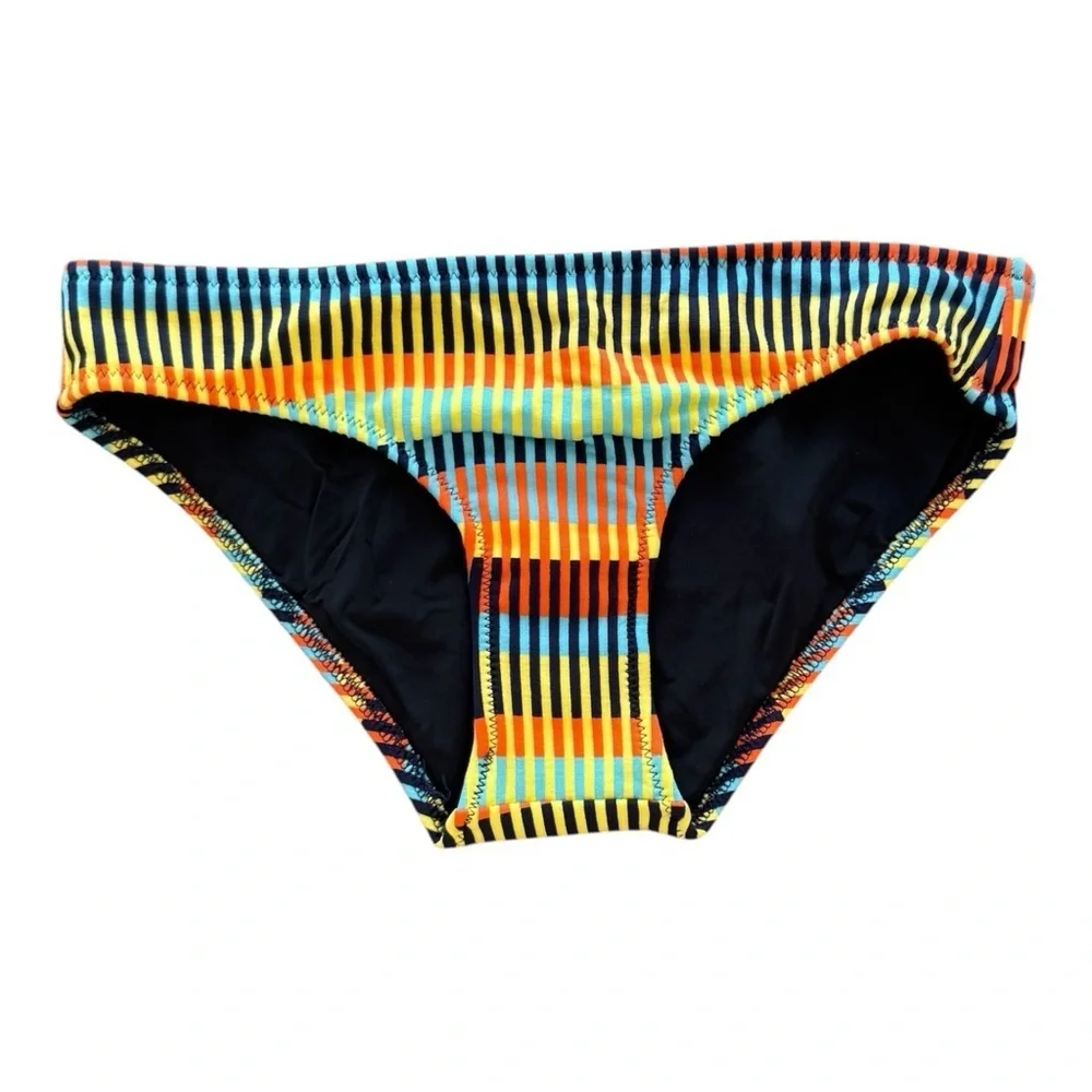 SOLID & STRIPED solid striped
