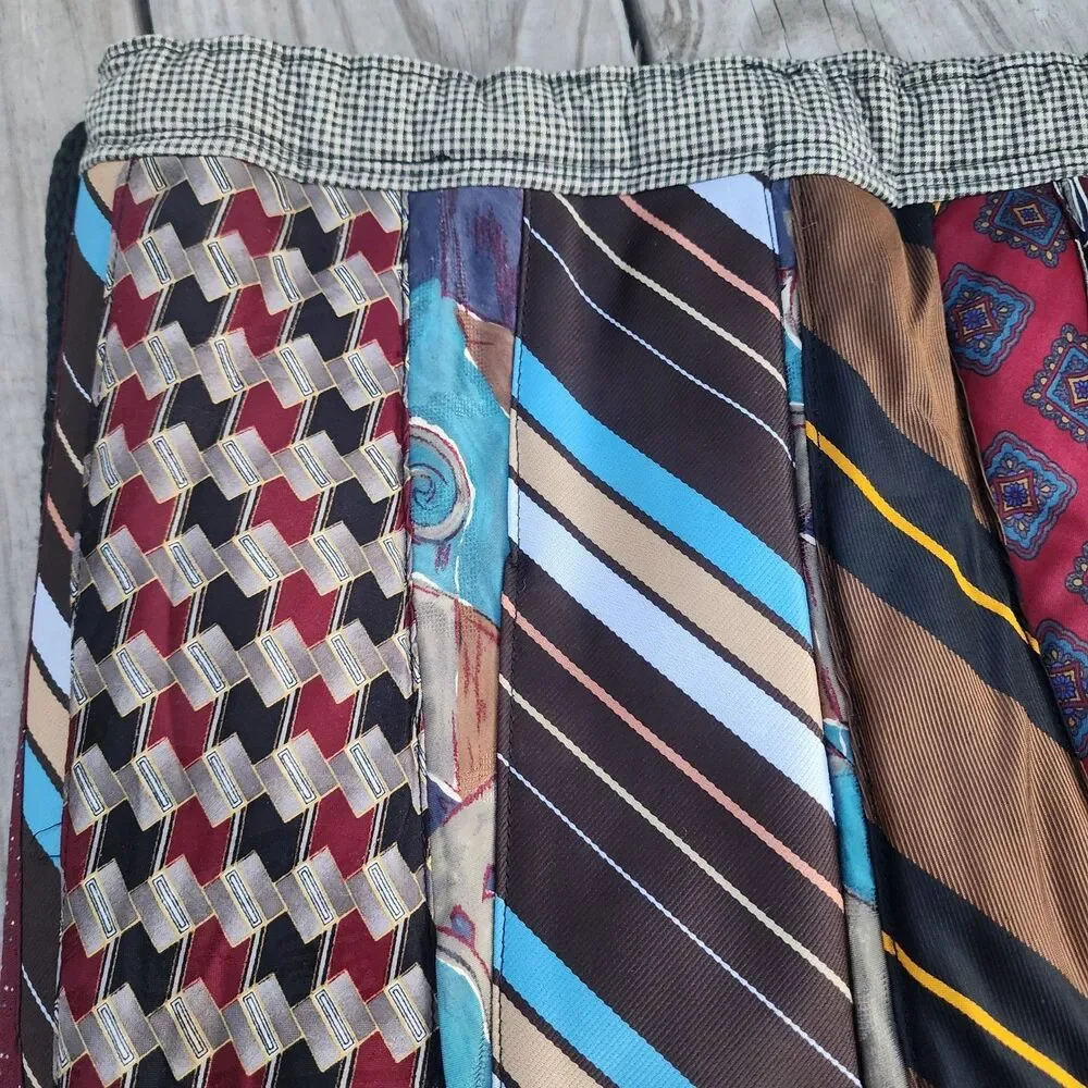 Unbranded handmade necktie