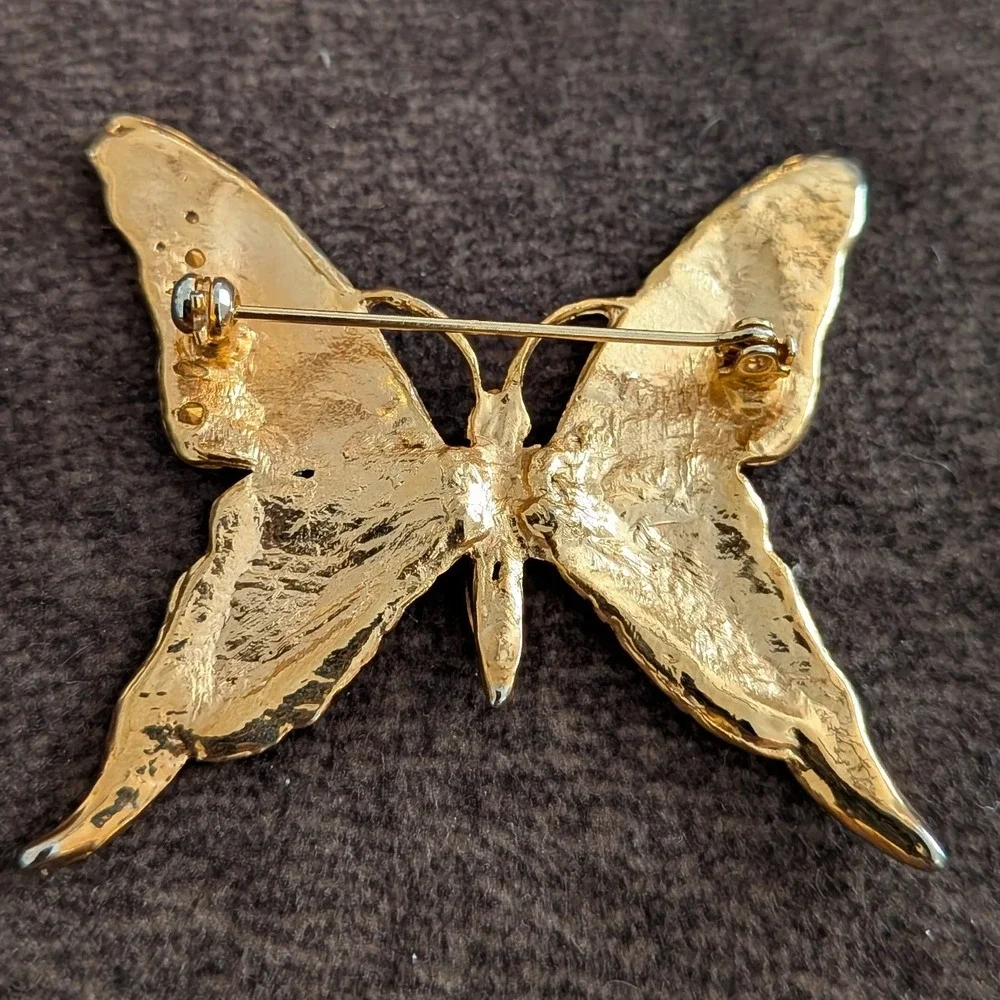 N/A vibrant butterfly