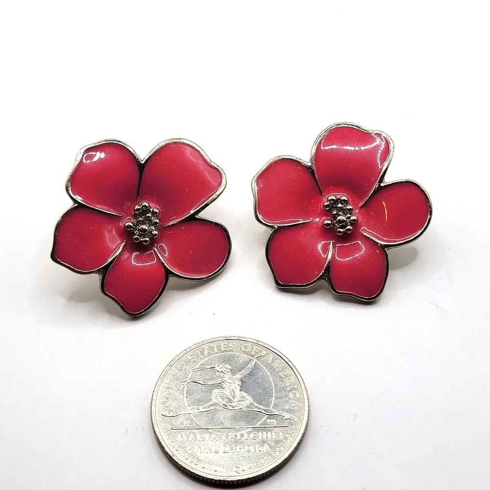 N/A pink enamel