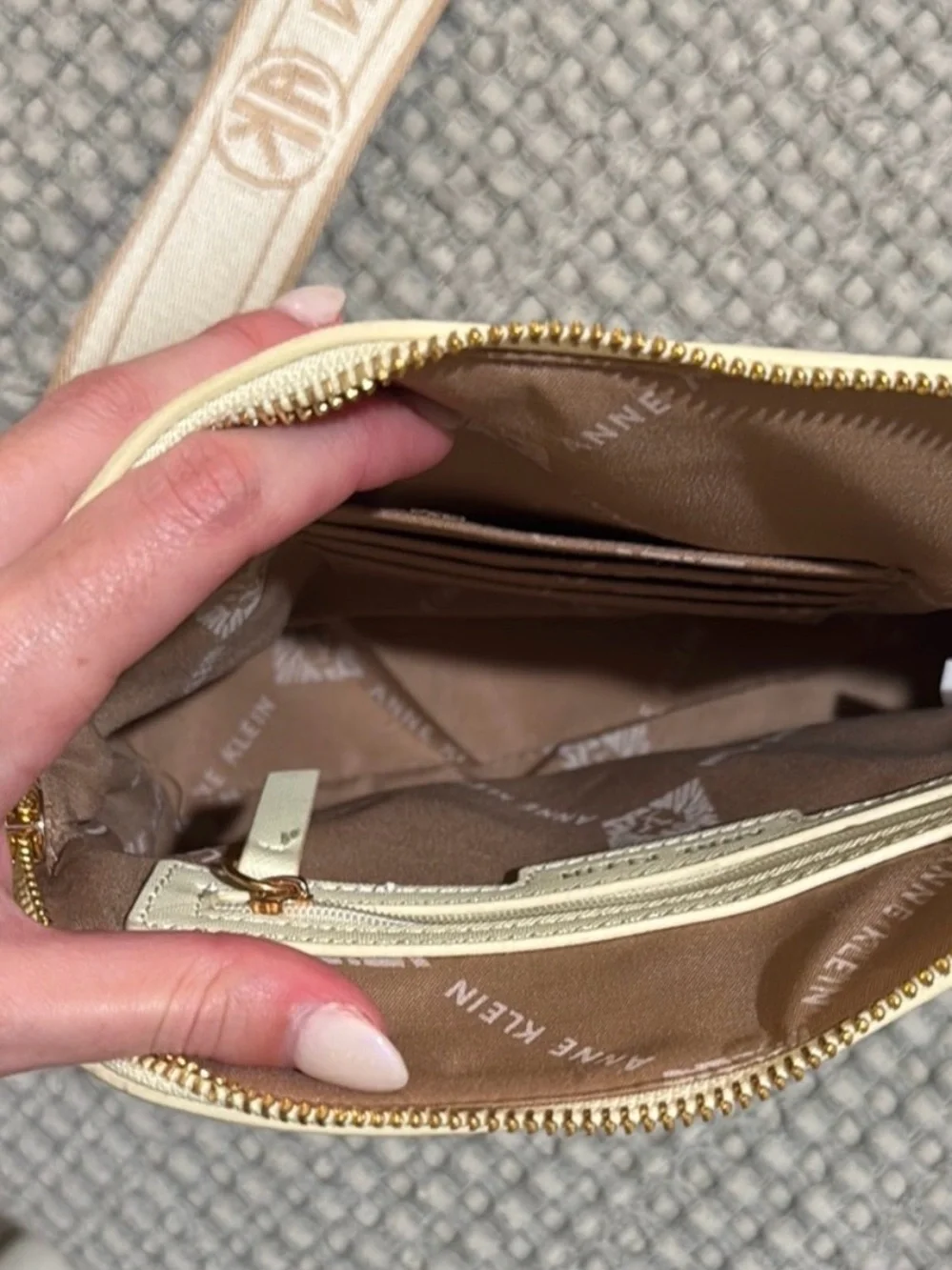 Anne Klein anne klein