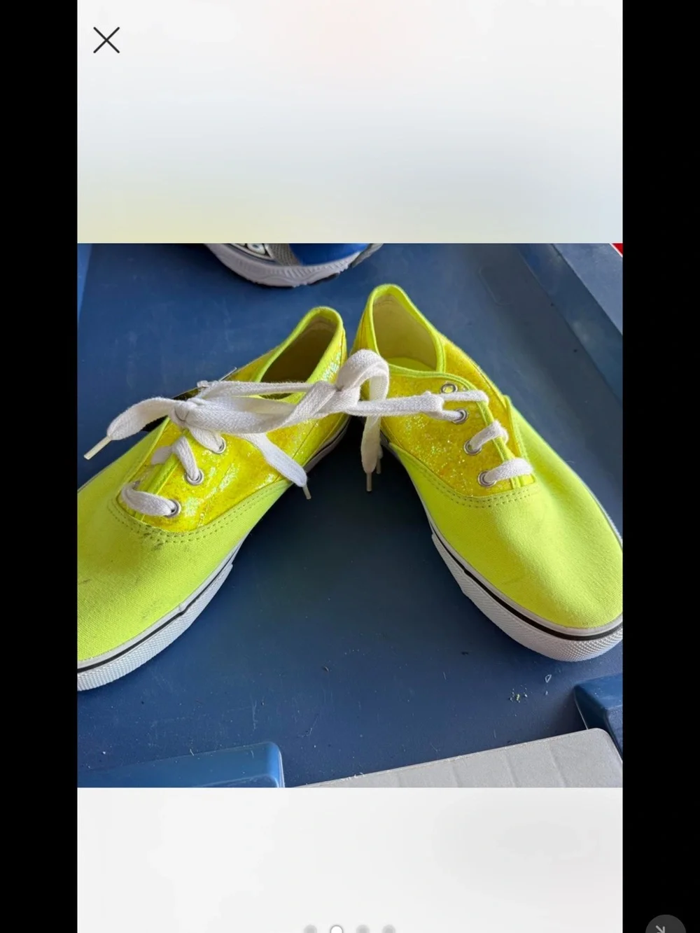 Shake it up bright neon