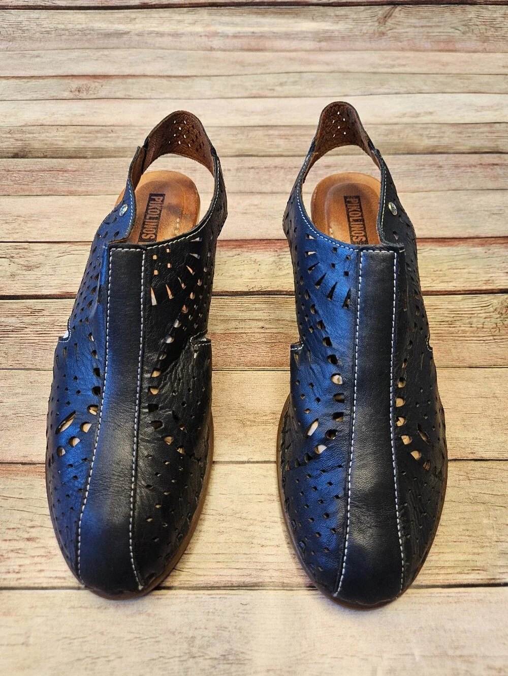 PIKOLINOS black leather