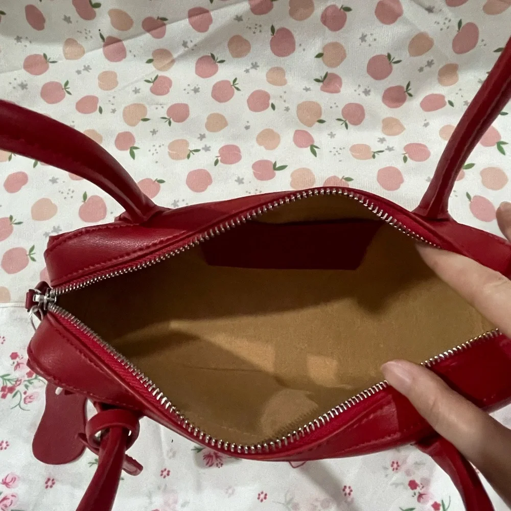 Alaia brand new
