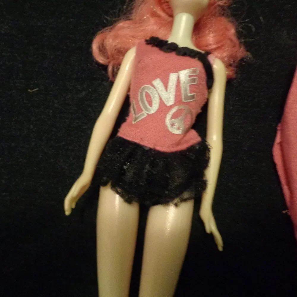 GIRLHOODCORE DOLLCORE BARBIECORE GIRLS LOVE TOP FLUFFY SKIRT PINK HAIR B…