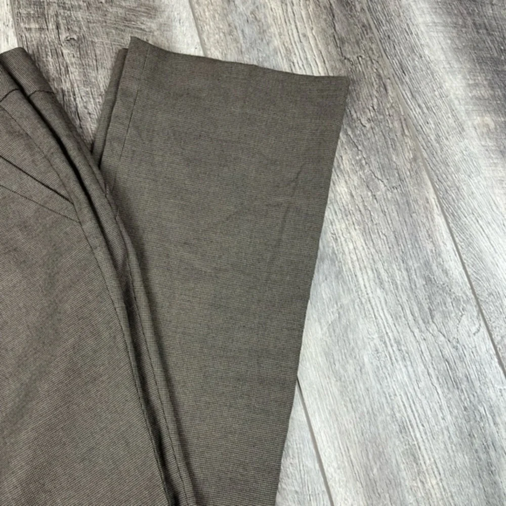 The Limited size 4r