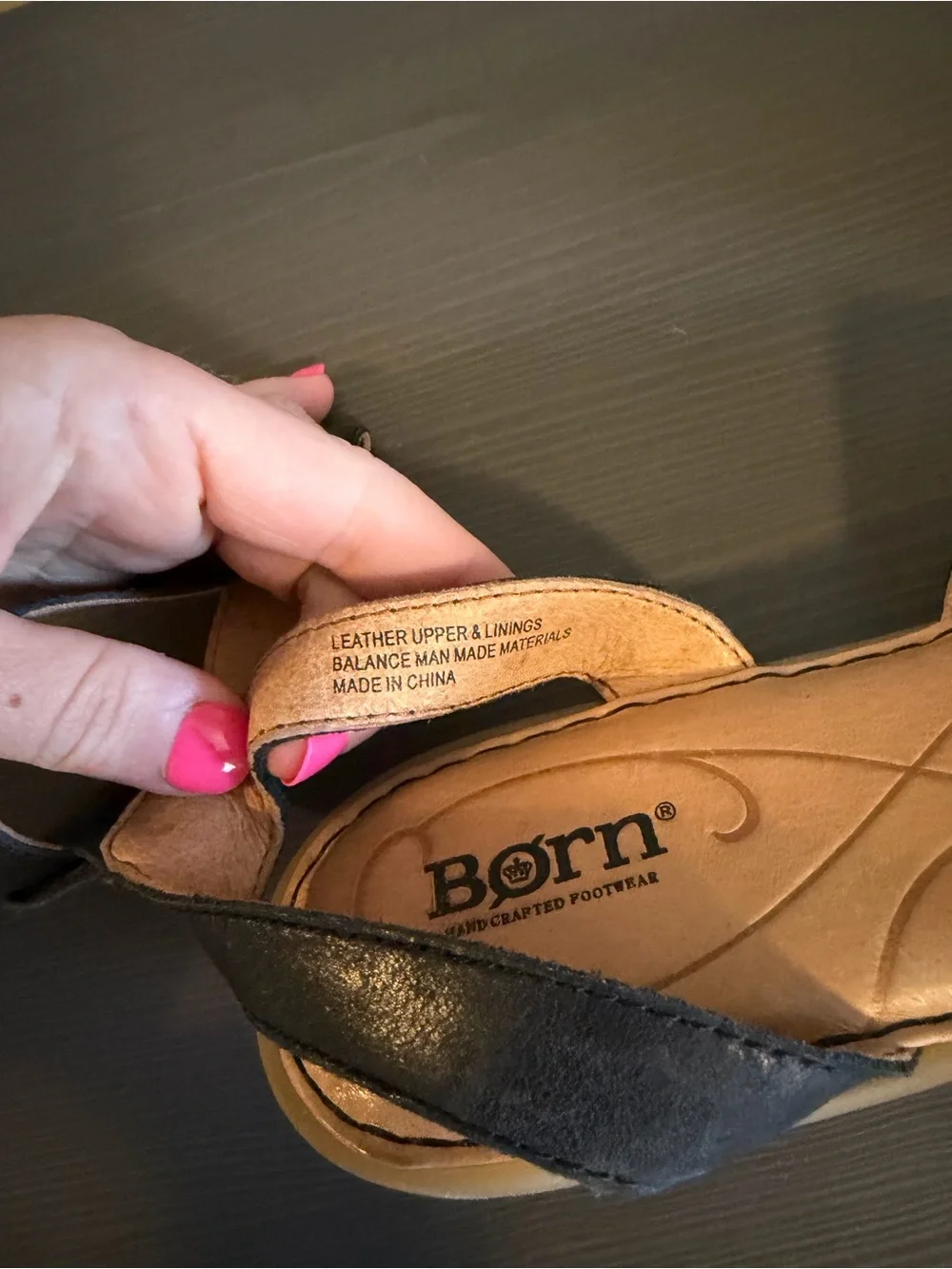 Born comfortable black