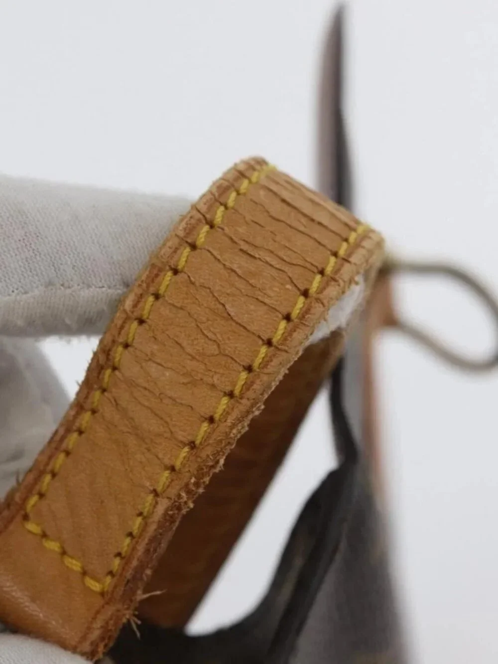 LOUIS VUITTON Monogram Saint Cloud GM Shoulder Bag M51242 LV Auth ki6540