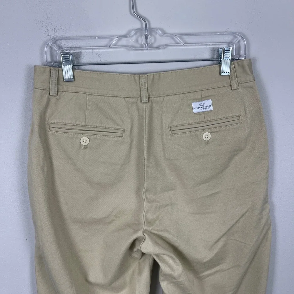 Vineyard Vines classic khaki