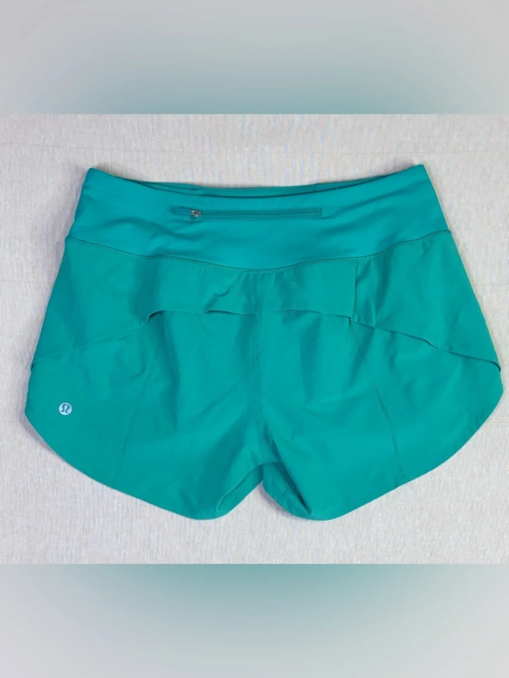lululemon athletica striking vibrant