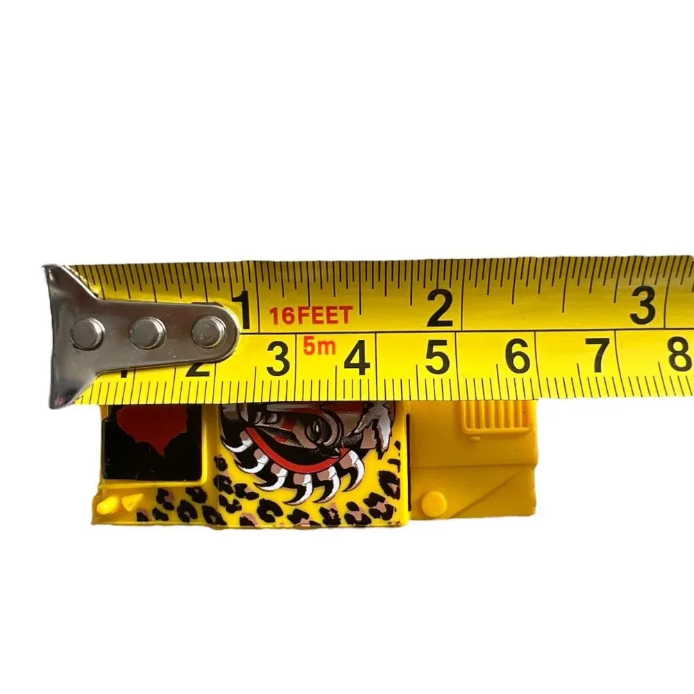 Hot‎ Wheels Leopard Safari AM General Corp Yellow Humvee Dated From 2004