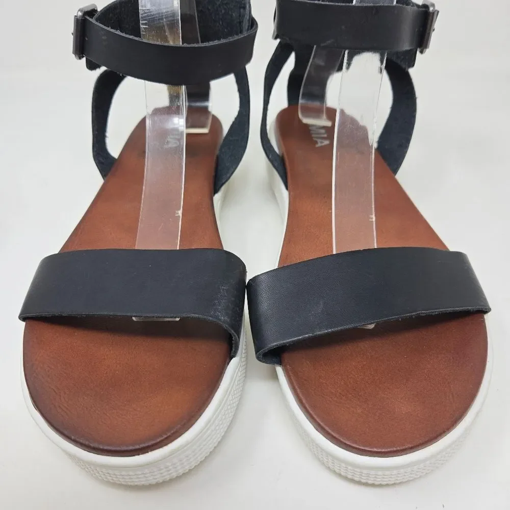 MIA day insole parties