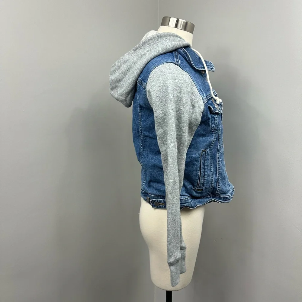 Levi’s Denim Jacket‎