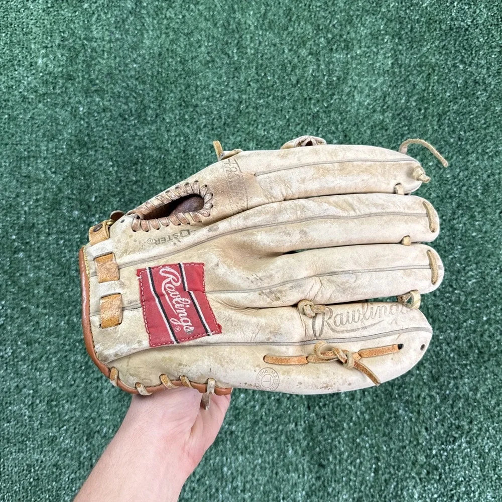 Rawlings baseball glove