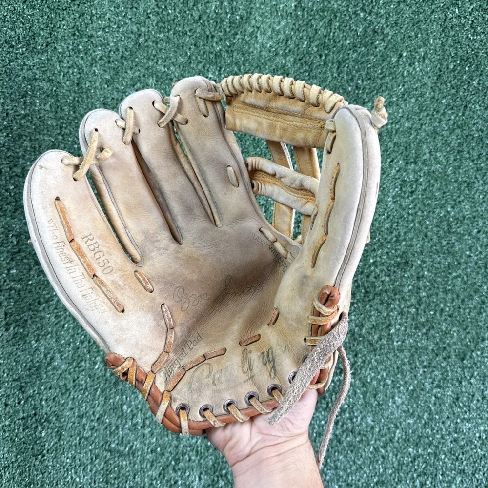 Rawlings baseball glove