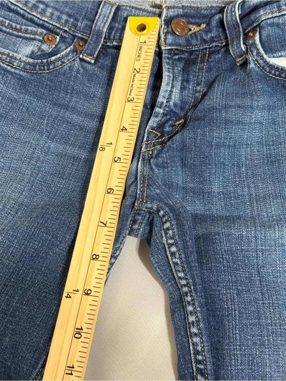 Levis levi too