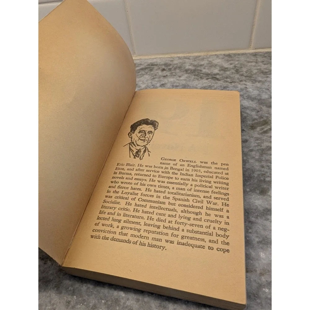 GEORGE ORWELL 1984 (1983 Signet Paperback) Commemorative Edition Walter Cronkite