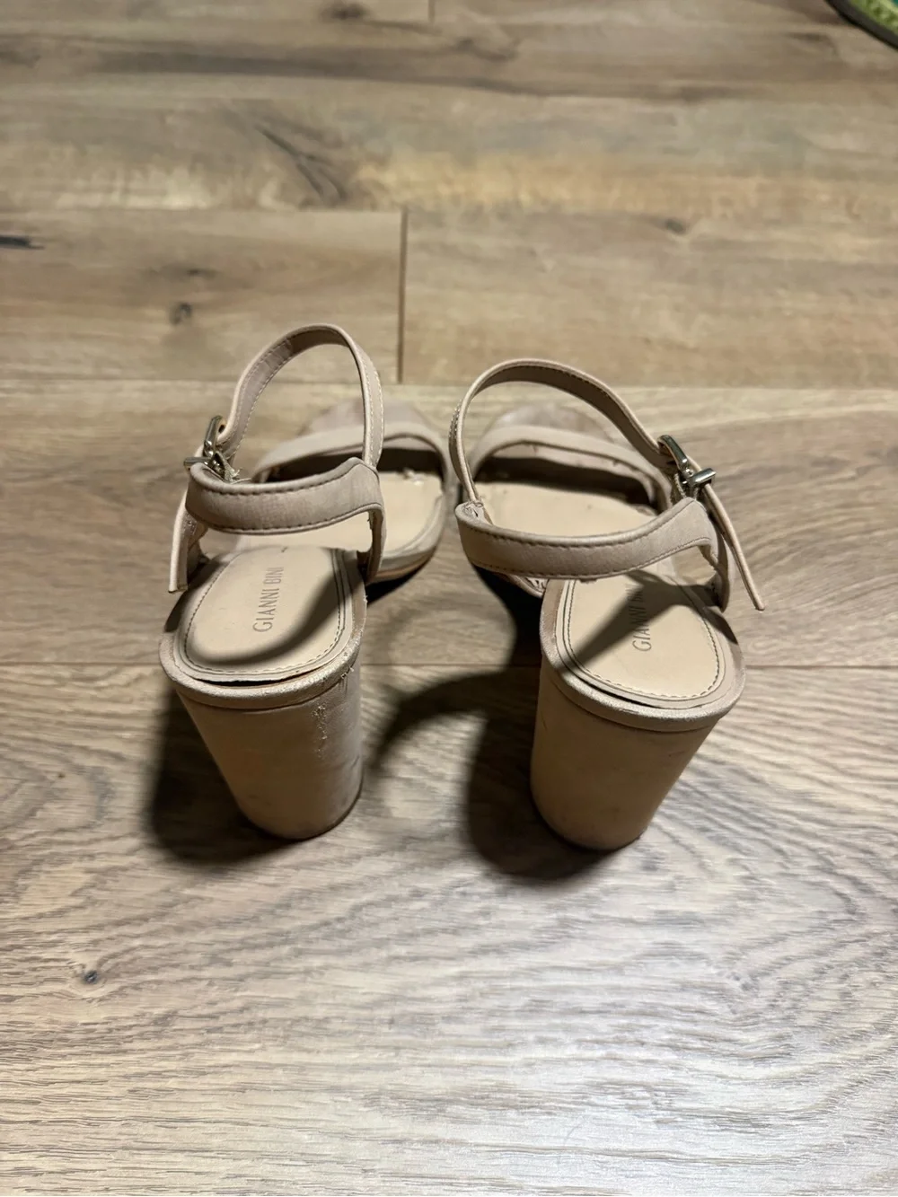 Gianni Bini elegant open