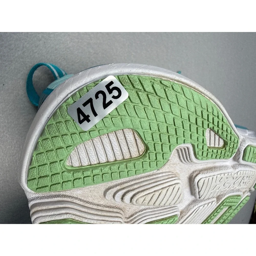 Hoka One One hoka one